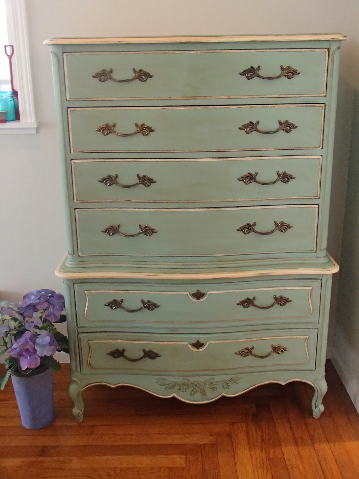D.D.'s Cottage and Design: Chest on Chest French Provincial Dresser