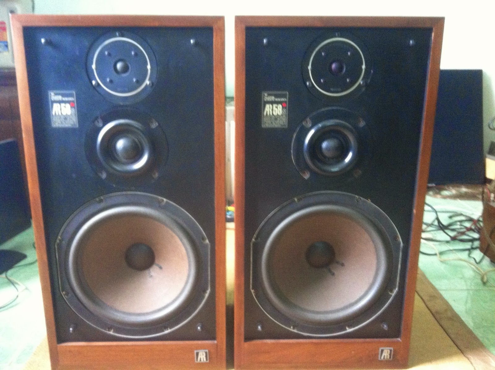 Mặt trước loa AR 58S Mặt trước loa AR 58S