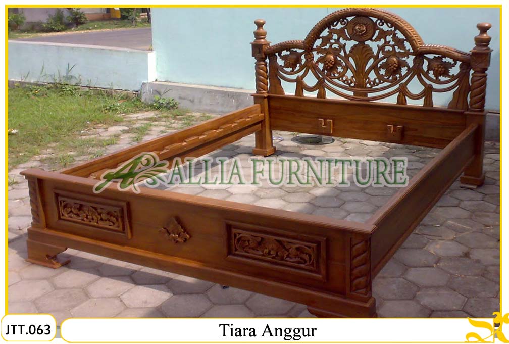 Tempat Tidur Ukiran Jati Tiara Anggur Allia Furniture Tempat Tidur Ukiran Jati Tiara Anggur Allia Furniture