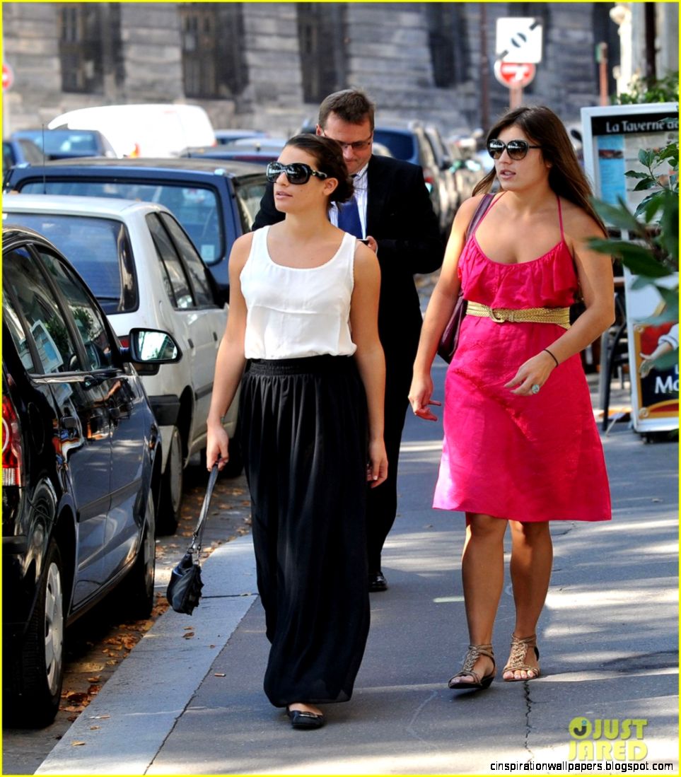 Full Sized Photo of lea michele sightseeing in paris 07