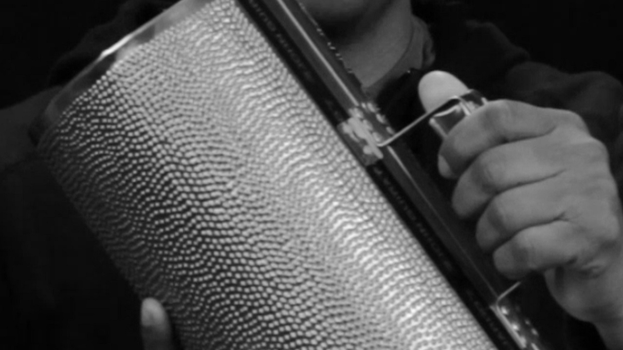 Aprender a tocar Guira JohnGuira