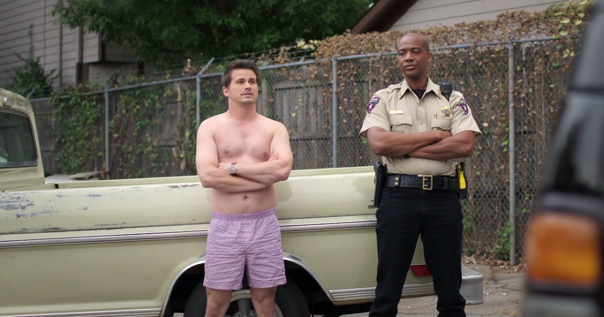 Jason Ritter stripped down once again in the sixth episode of his new serie...