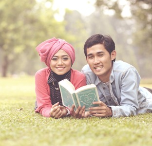 Kumpulan Contoh Foto Prewedding Muslimah Modern - Foto Pre Wedding Murah