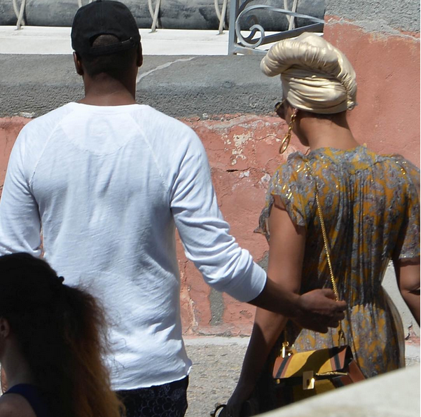 These photos of Beyonce,Jay Z & their bodyguard,Julius in Italy has