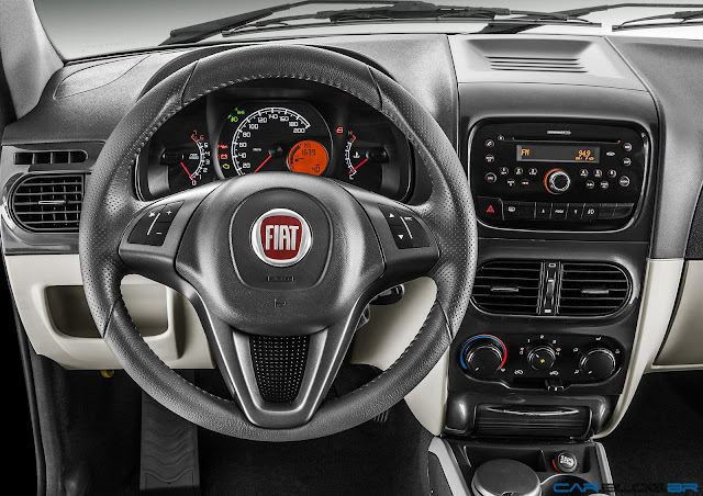 Novo Fiat Palio Weekend 2013 - interior
