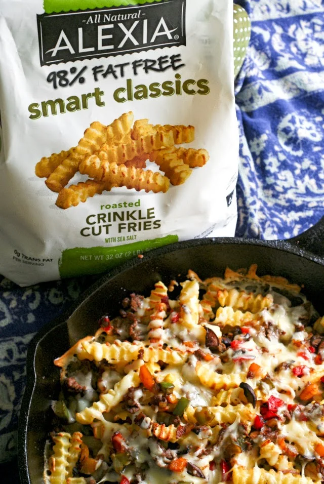 Loaded Philly Cheesesteak Skillet Fries | thetwobiteclub.com | #FarmtoFlavor #Recipes #ad @AlexiaFoods