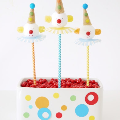 How to Make DIY Circus Clown Cake Pops