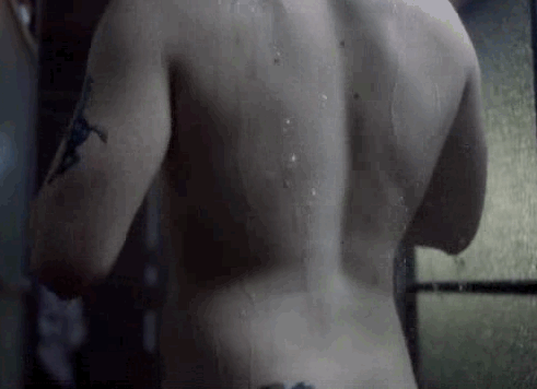 Taron%2BEgerton%2Bnaked%2B4.gif