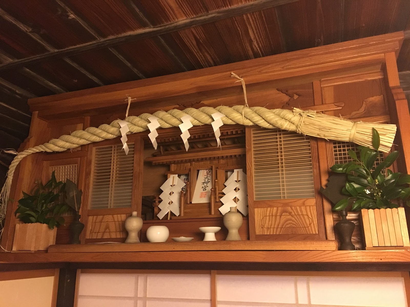 女性神職さんの梅風日記 お家に神棚をおまつりする～神棚探し編～