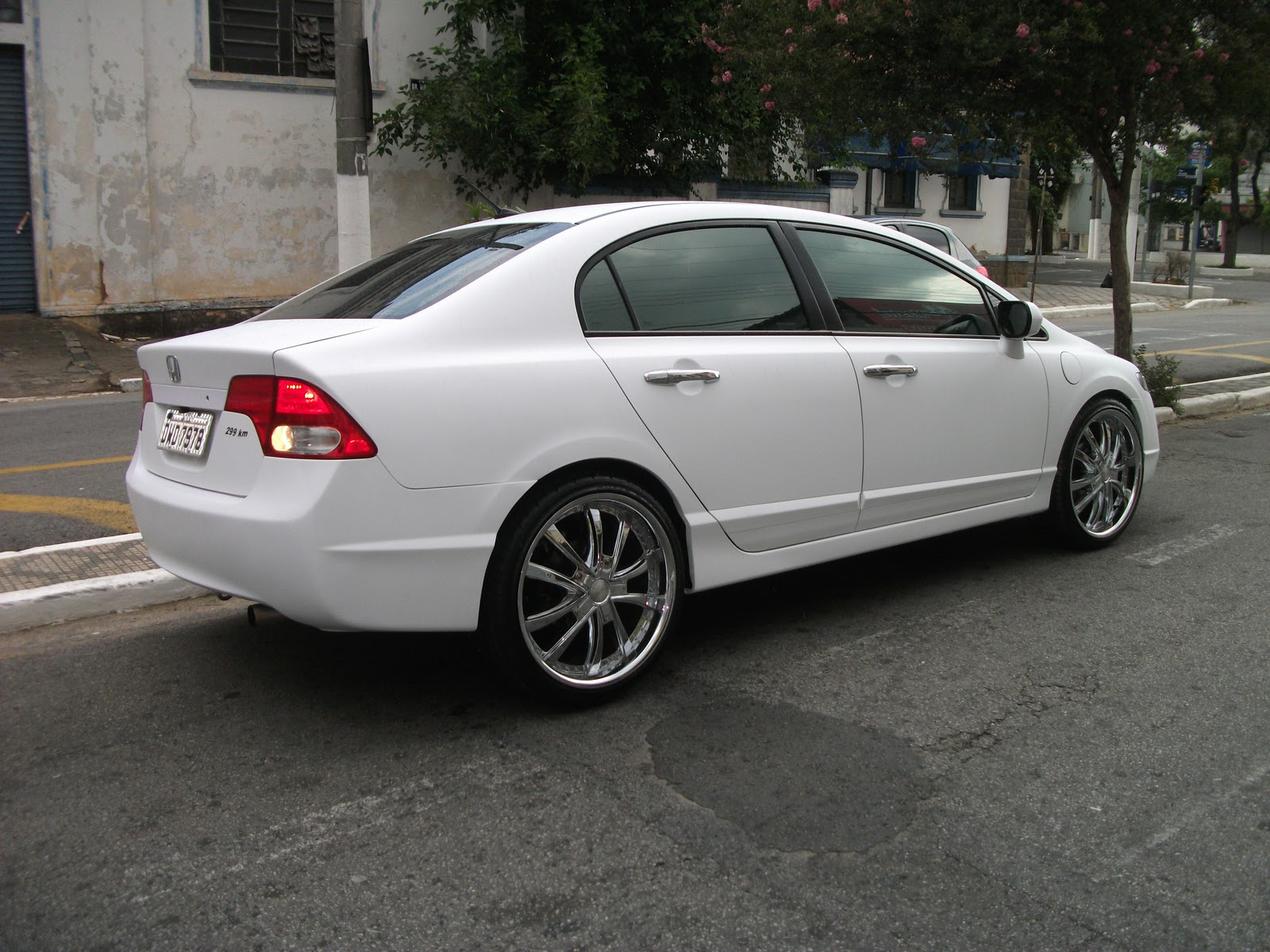 .: Honda Civic Branco Fosco.