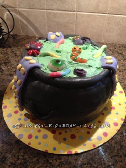 Free halloween cauldron cake images for facebook,whatsapp,instagram