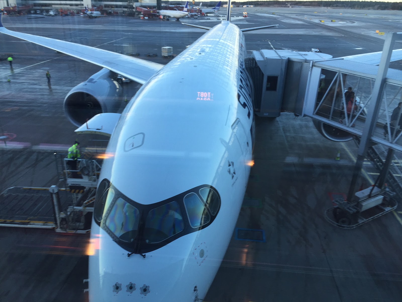 Photoreview: Singapore Airlines A350 Business Class, Singapore-Stockholm