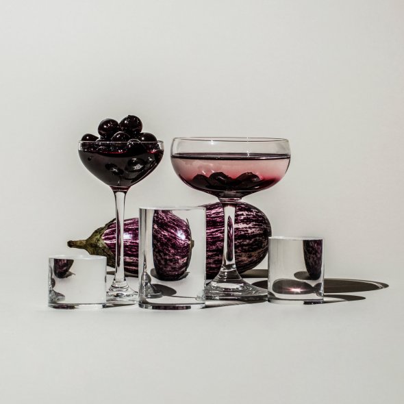 Suzanne Saroff arte fotografia perspectiva comida plantas distorcida fragmentada através água vidro surreal