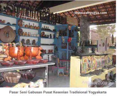 Berburu Kerajinan  di Pasar  Seni  Gabusan Bantul Yogyakarta