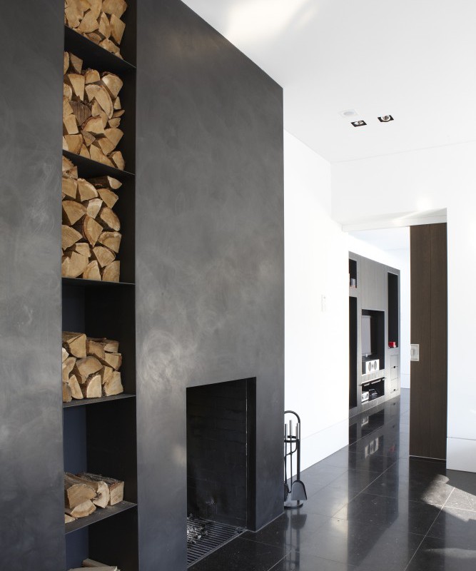 5 Reasons to Love a Dark Grey or Black Fireplace + 10 Dark Fireplaces