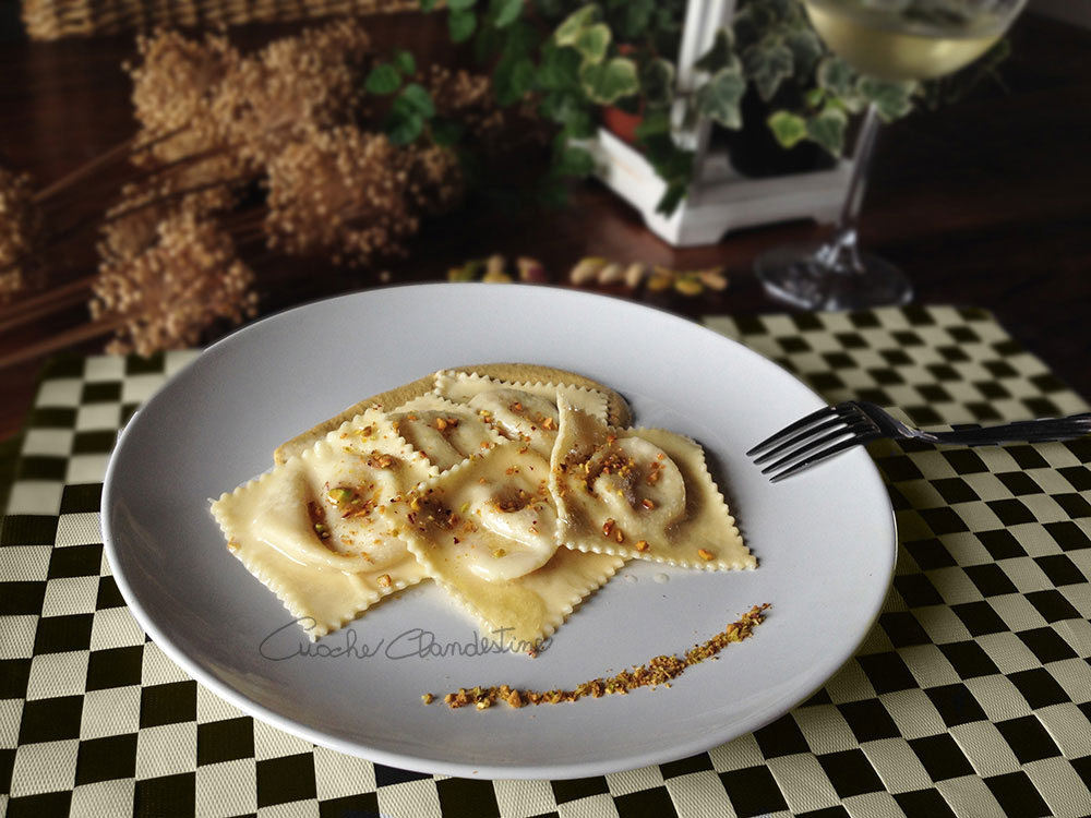 Ravioli con mortadella e pistacchi Ricetta ed ingredienti dei