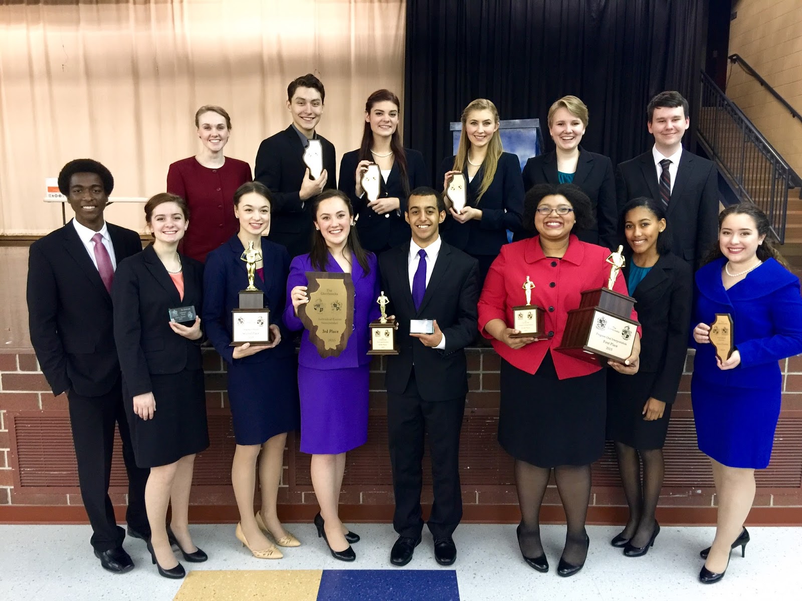 AVForensics Congratulations to the Apple Valley Speech and Debate Team