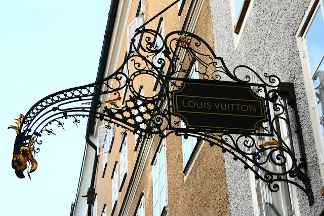 Louis Vuitton Art, Fashion and Architecture - TRENSSE