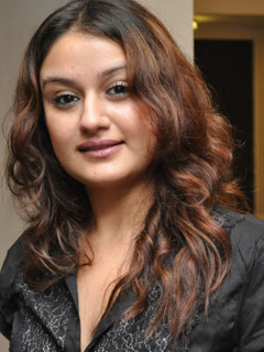 Sonia Agarwal Wiki, Biography, Dob, Age, Height, Weight, Husband