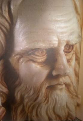 Estátua de Leonardo Da Vinci