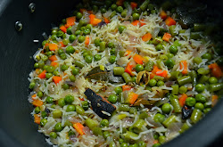 pulao veg vegetable pulav cooker rice mix open method divya completely released pressure well stove