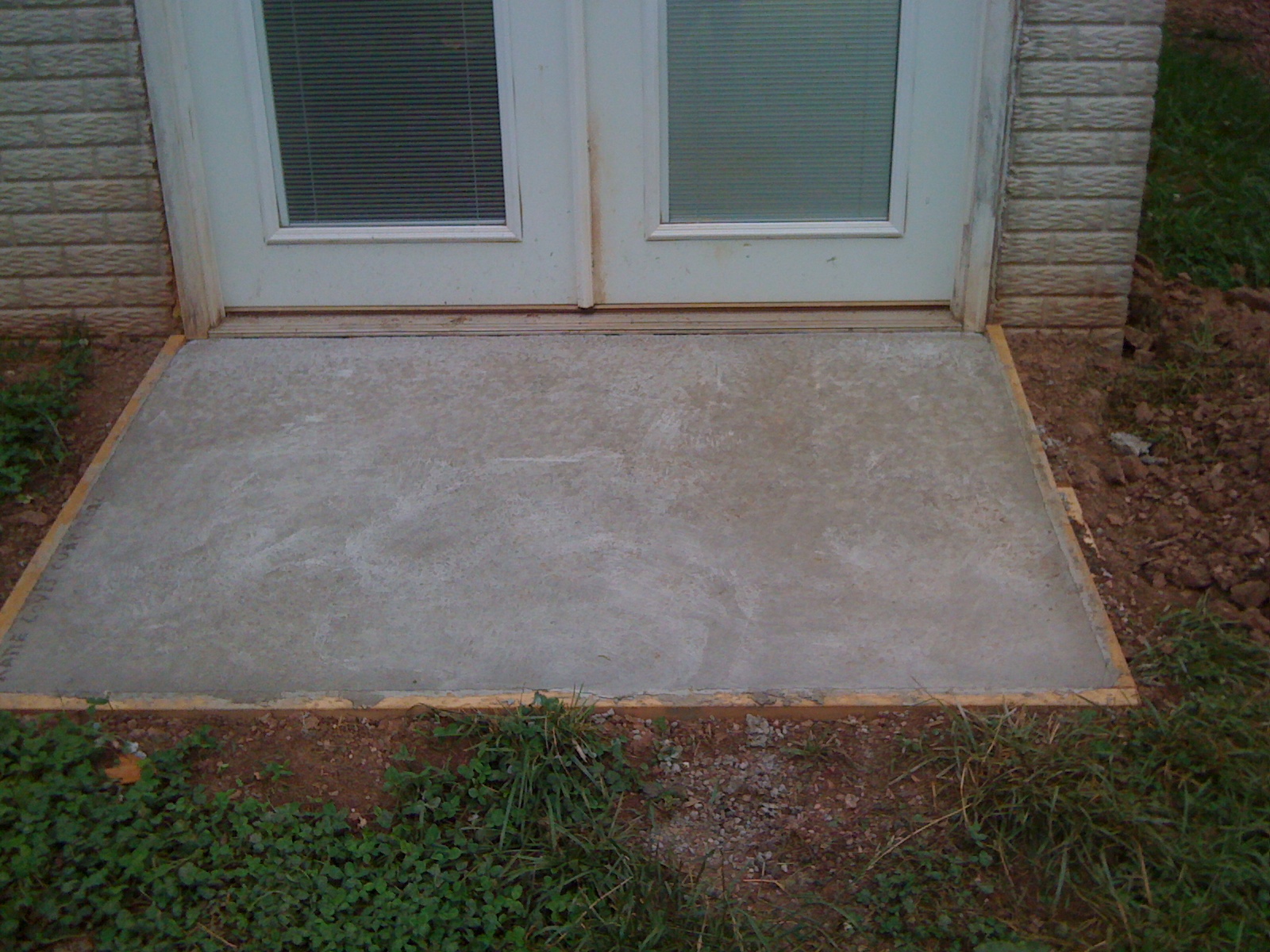 OUR*CONTAINER*HOME Concrete apron