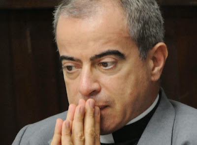 El Vaticano exige la renuncia del arzobispo de Puerto Rico