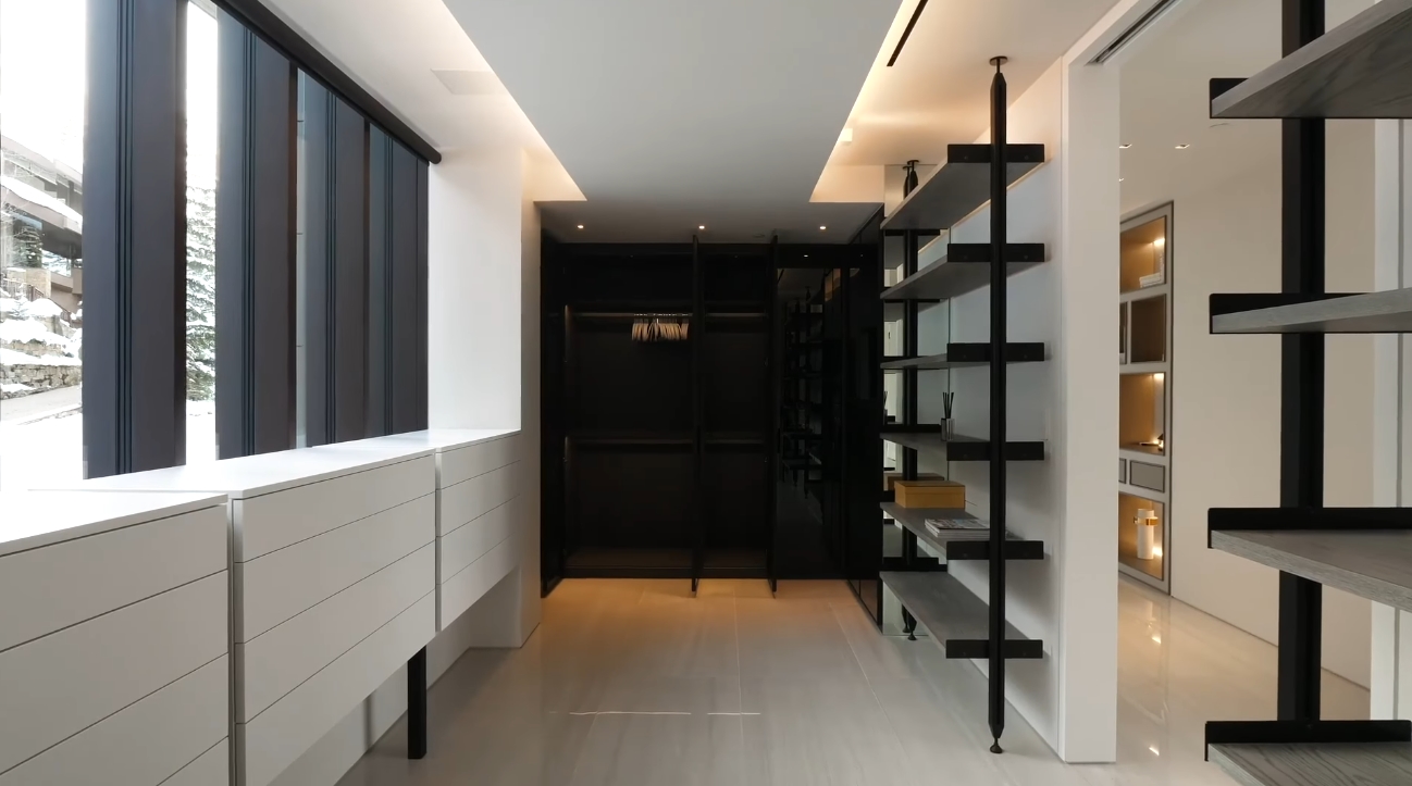 56 Photos vs. 165 W Forest Rd, Vail, CO Luxury Mansion Interior Design Tour