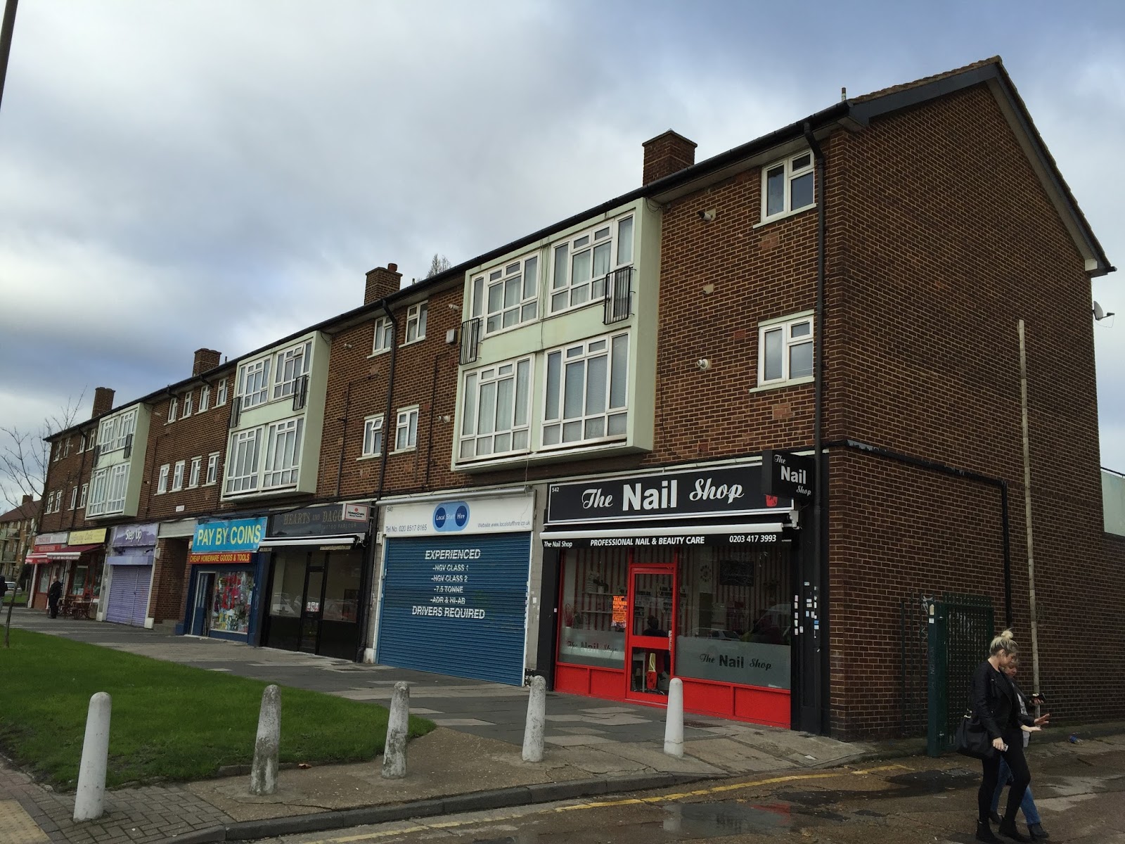 Doing the 92 No. 58 Victoria Road [Dagenham & Redbridge]