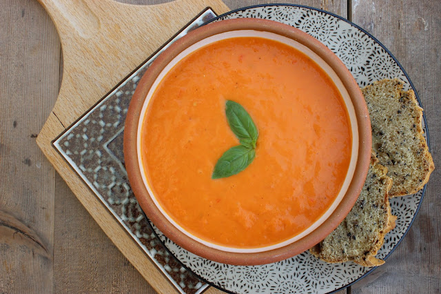 roasted tomato and red pepper soup