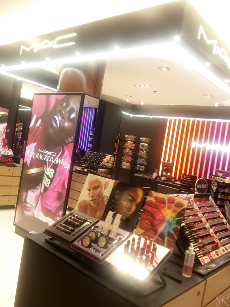 Makeovers with Macy's Southdale Beauty Event Stacie Raye