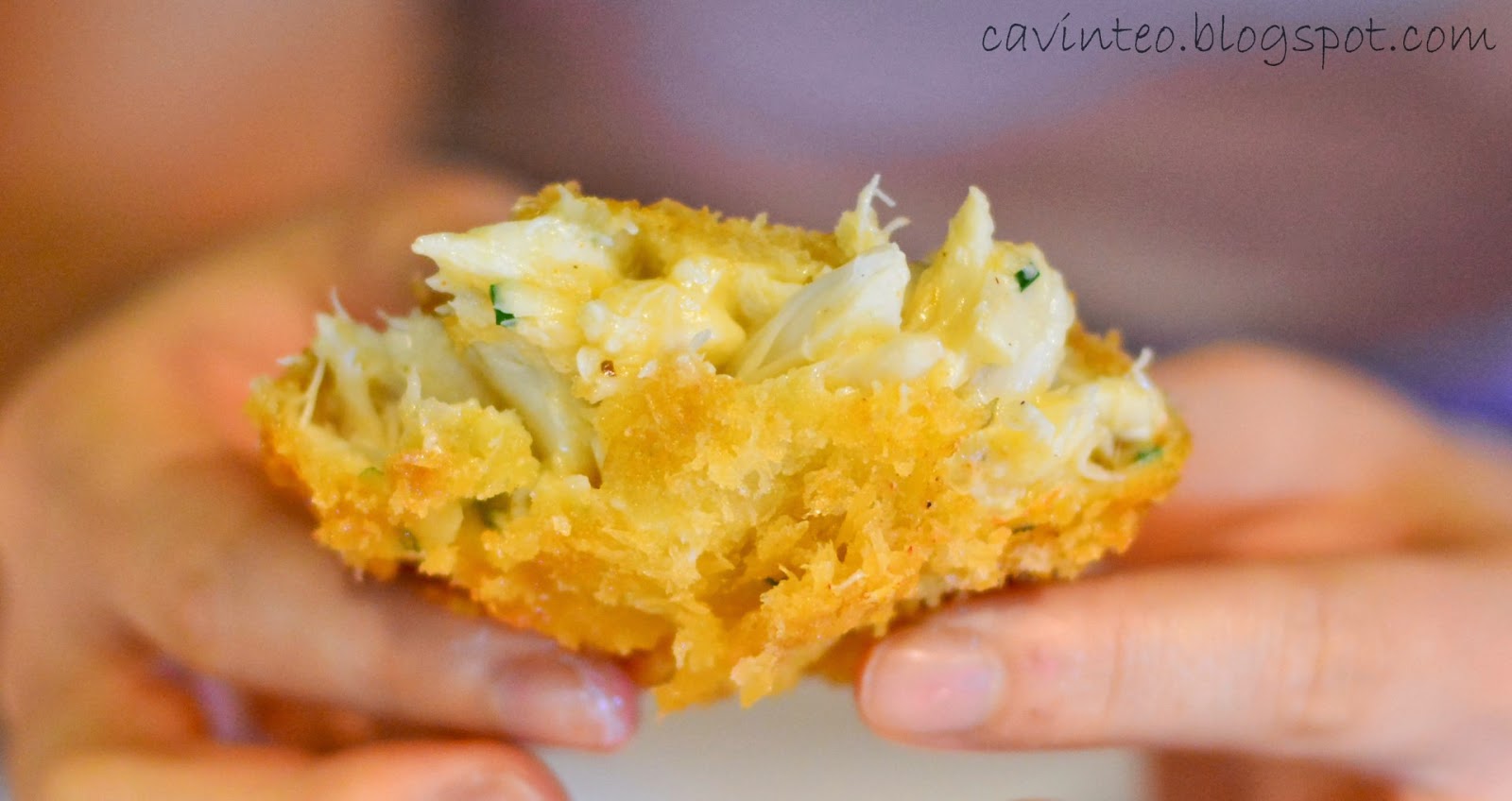 Entree Kibbles Lobster Roll Dancing Crab