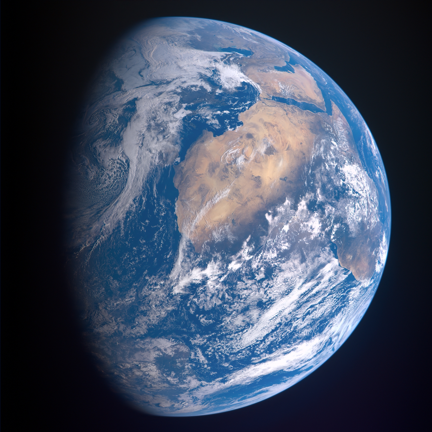 Снимки планеты земля. Планета земля. Снимок земли. Земля из космоса. Планета земля снимки.