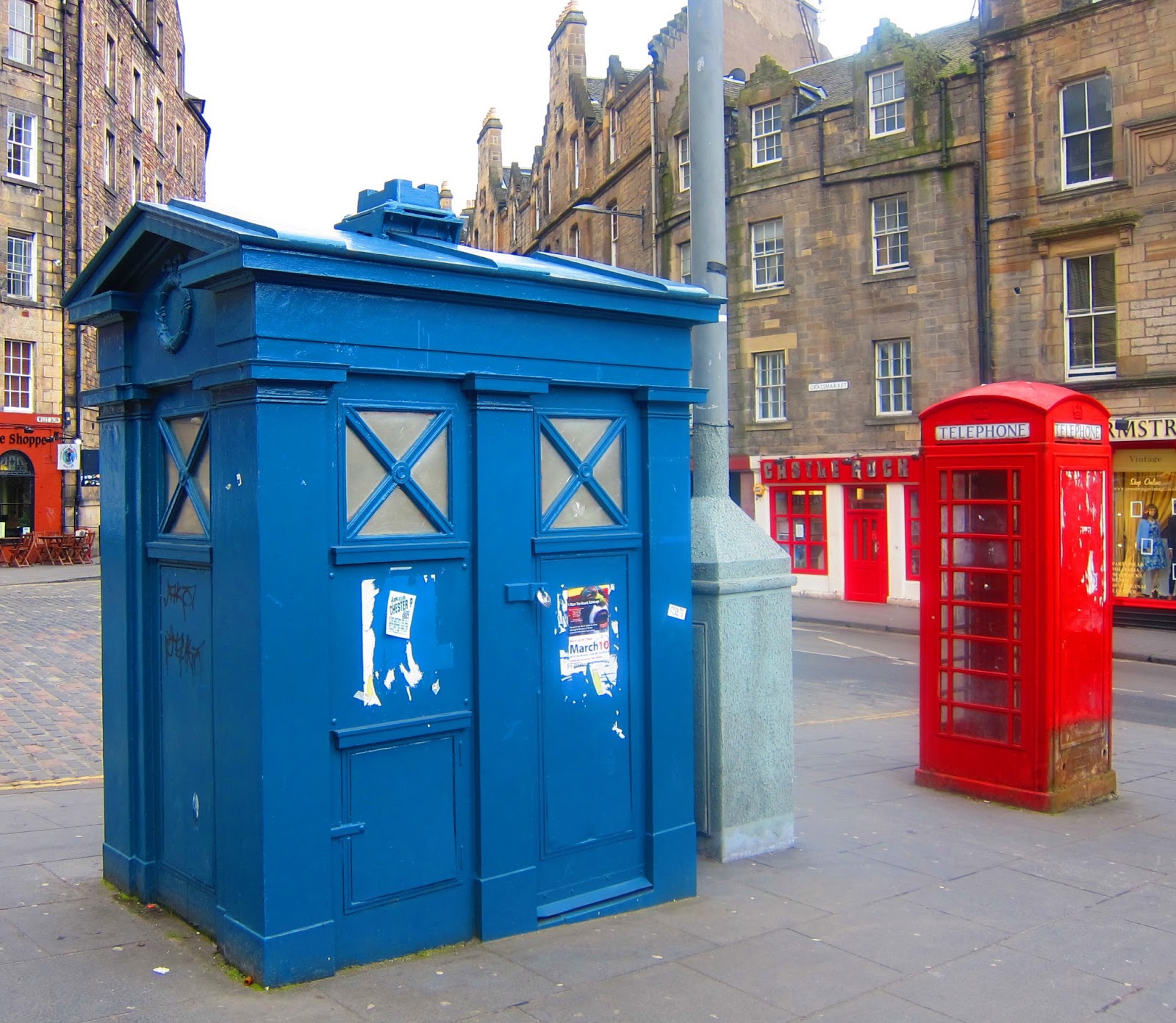 Police Box, Edinburgh _ Police Call Box, Princes Street, Edinburgh – PWQAVC