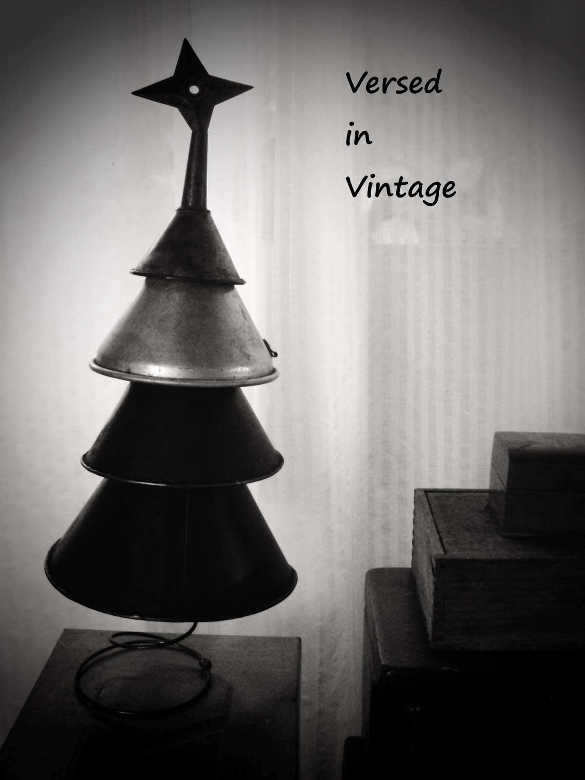 Versed in Vintage: Winter Decor from Christmas Leftovers