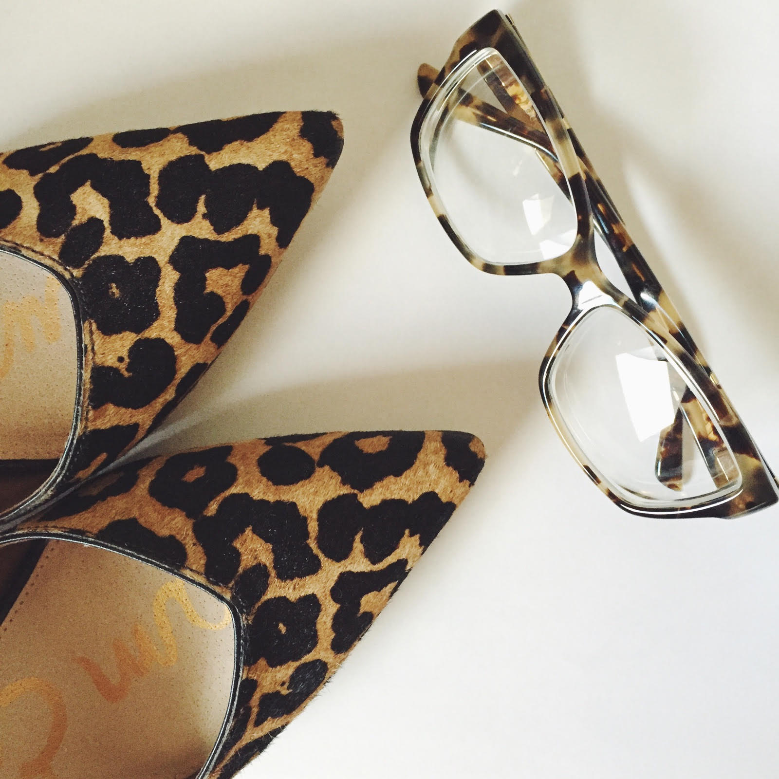 How to Choose the Perfect Pair of Glasses Sweet, Short & Stylish