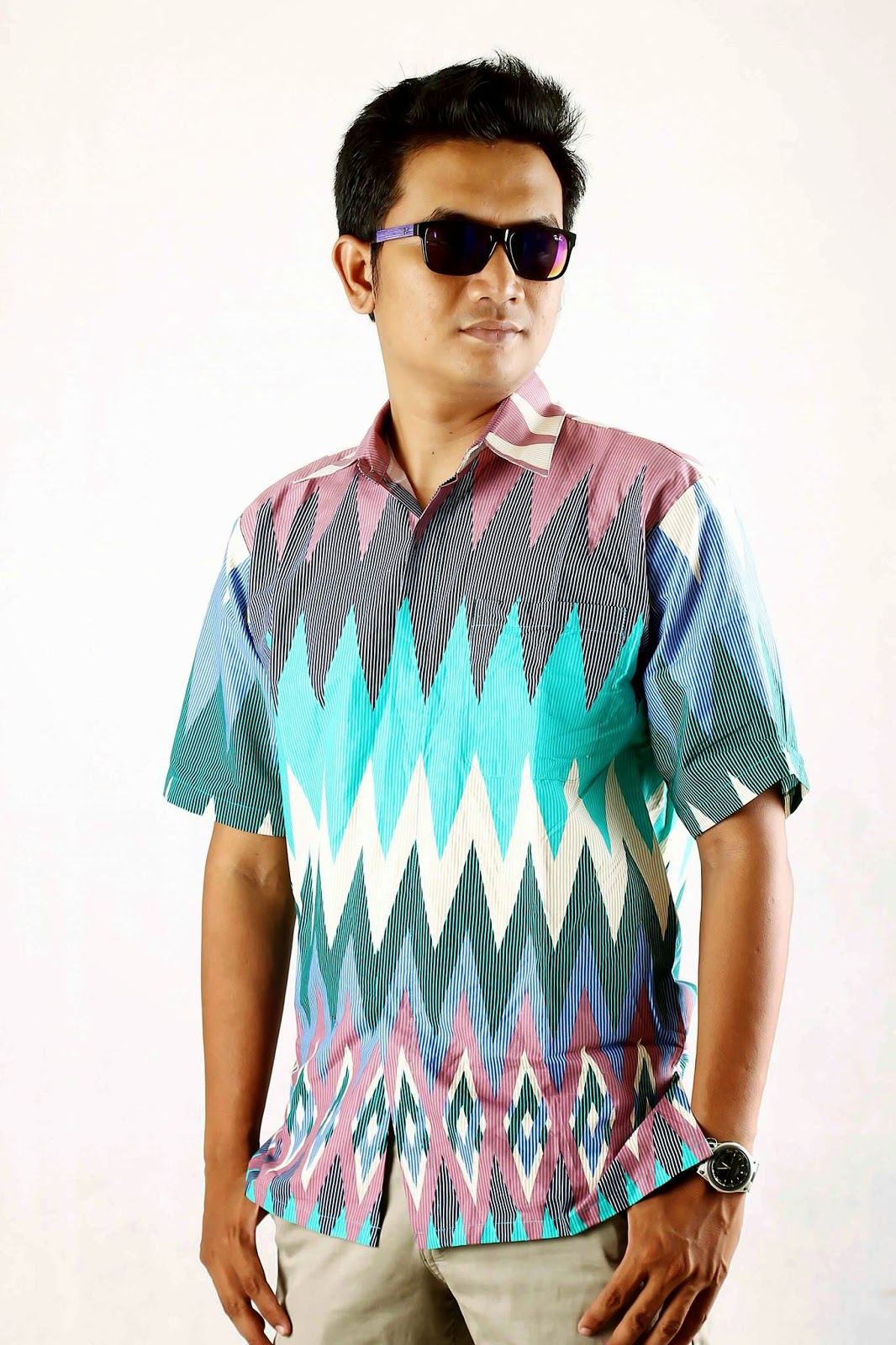  Model  Baju Kemeja  Batik  Motif Rang rang Batik  Bagoes Solo