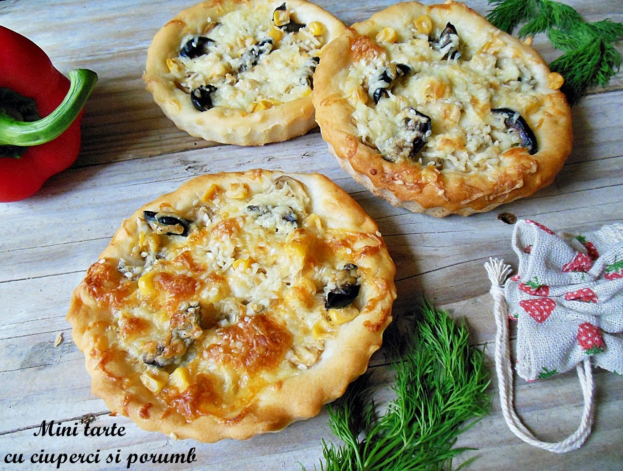 Mini tarte cu ciuperci si porumb