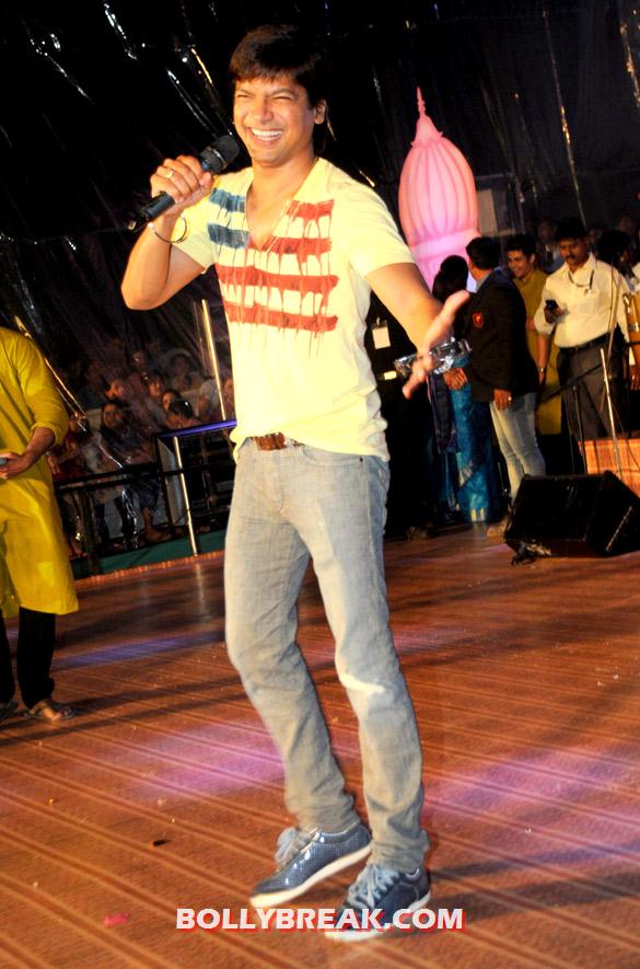Shaan - (20) - Bollywood Celebs Dahi Handi Celebration Pics 2012