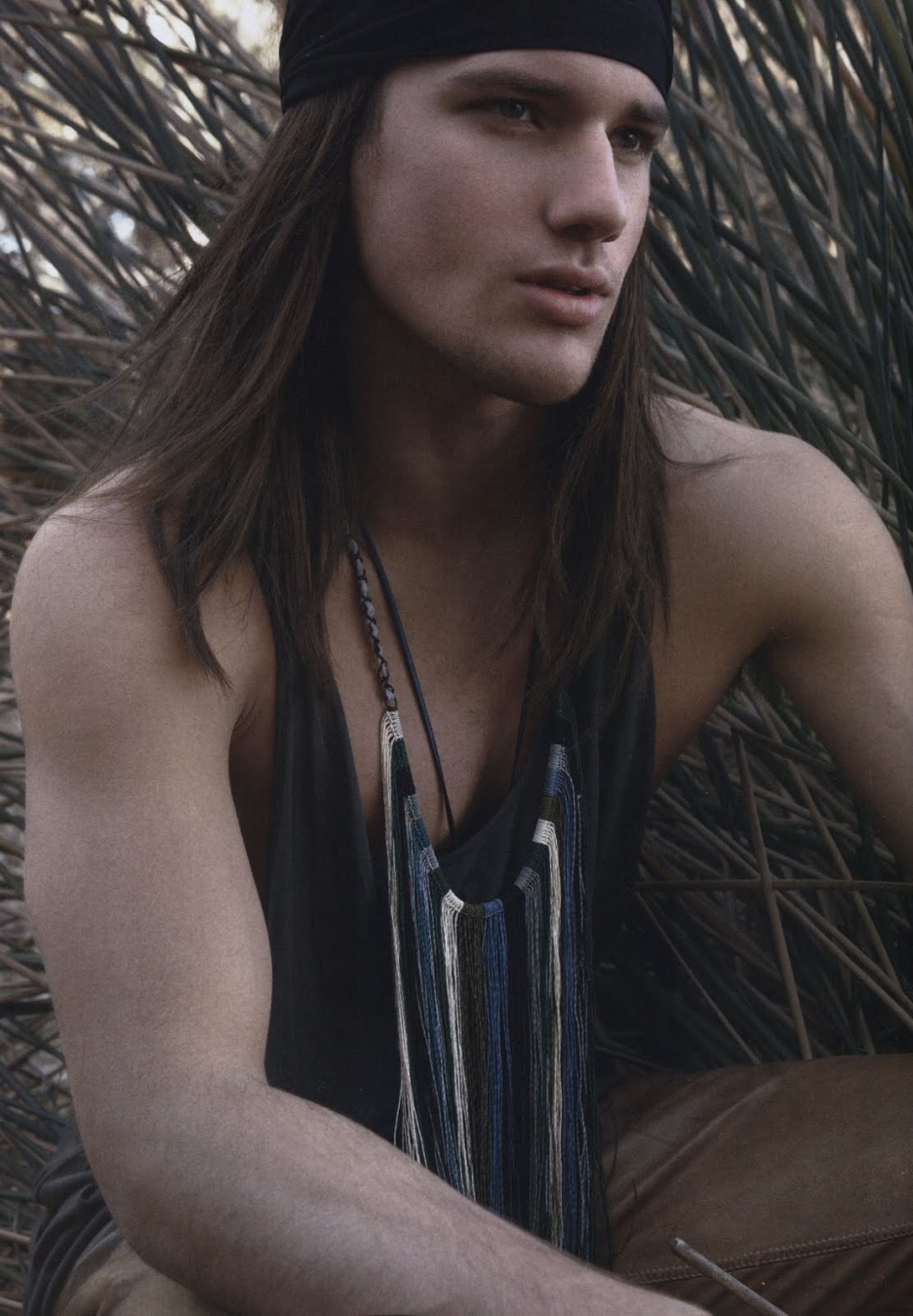 Парень индеец. Длинноволосый джером мэтью. Парень индеец. Парень индеец. Парень индеец.