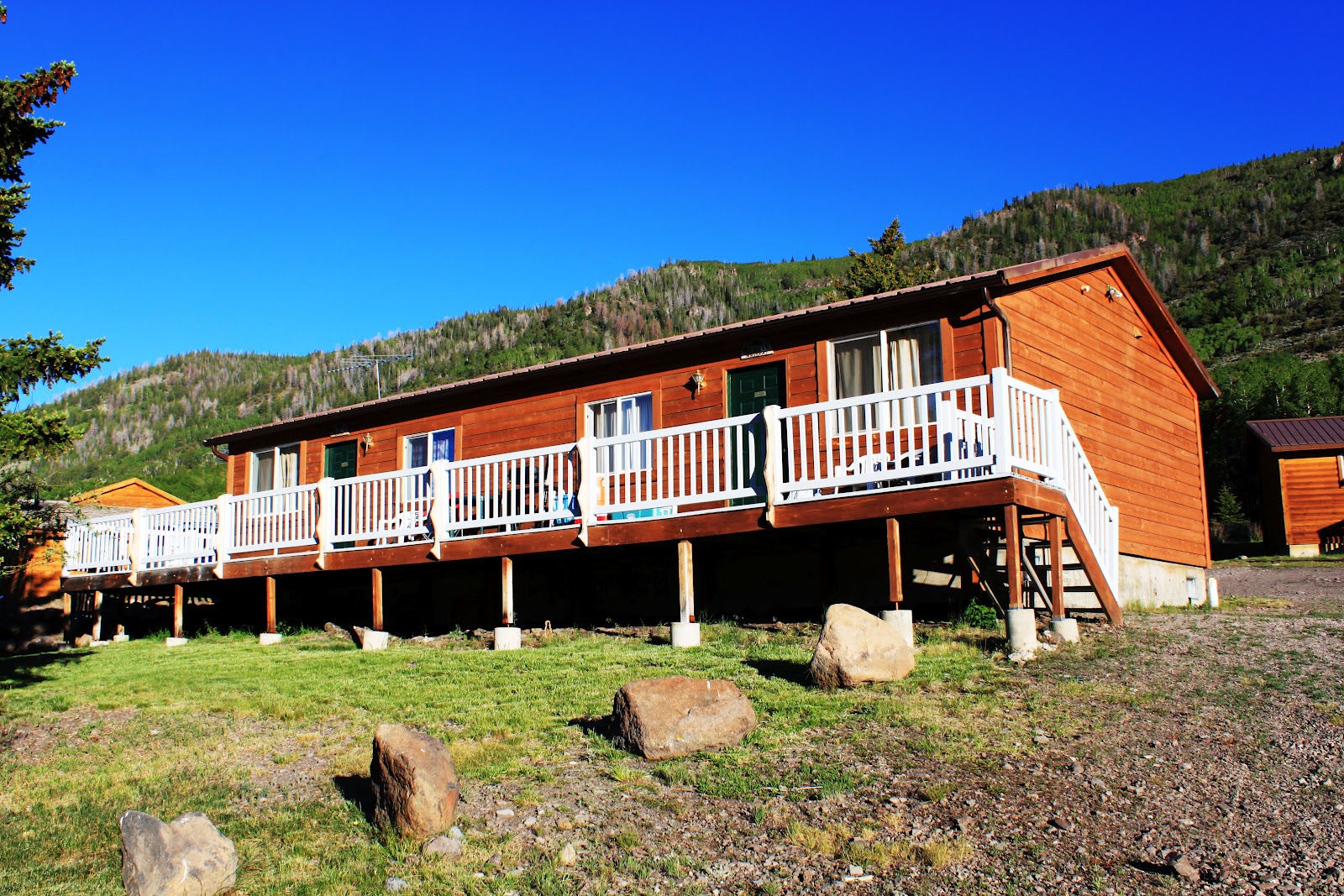 Rental Cabins at Fish Lake Utah Muskrat 6 Person Deluxe Cabin at Fish