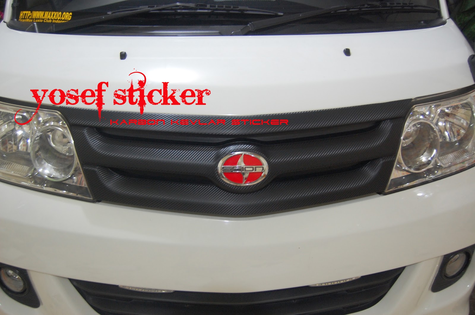 Kumpulan Cutting Sticker Mobil Luxio Terlengkap Rekanotomotif