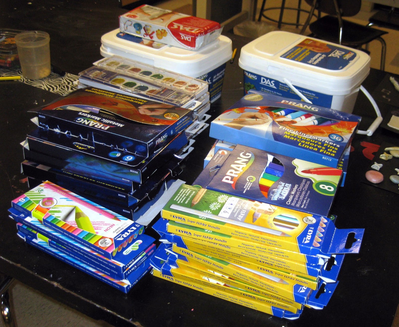 Mrs. Art Teacher! I love FREE supplies supply company presenters