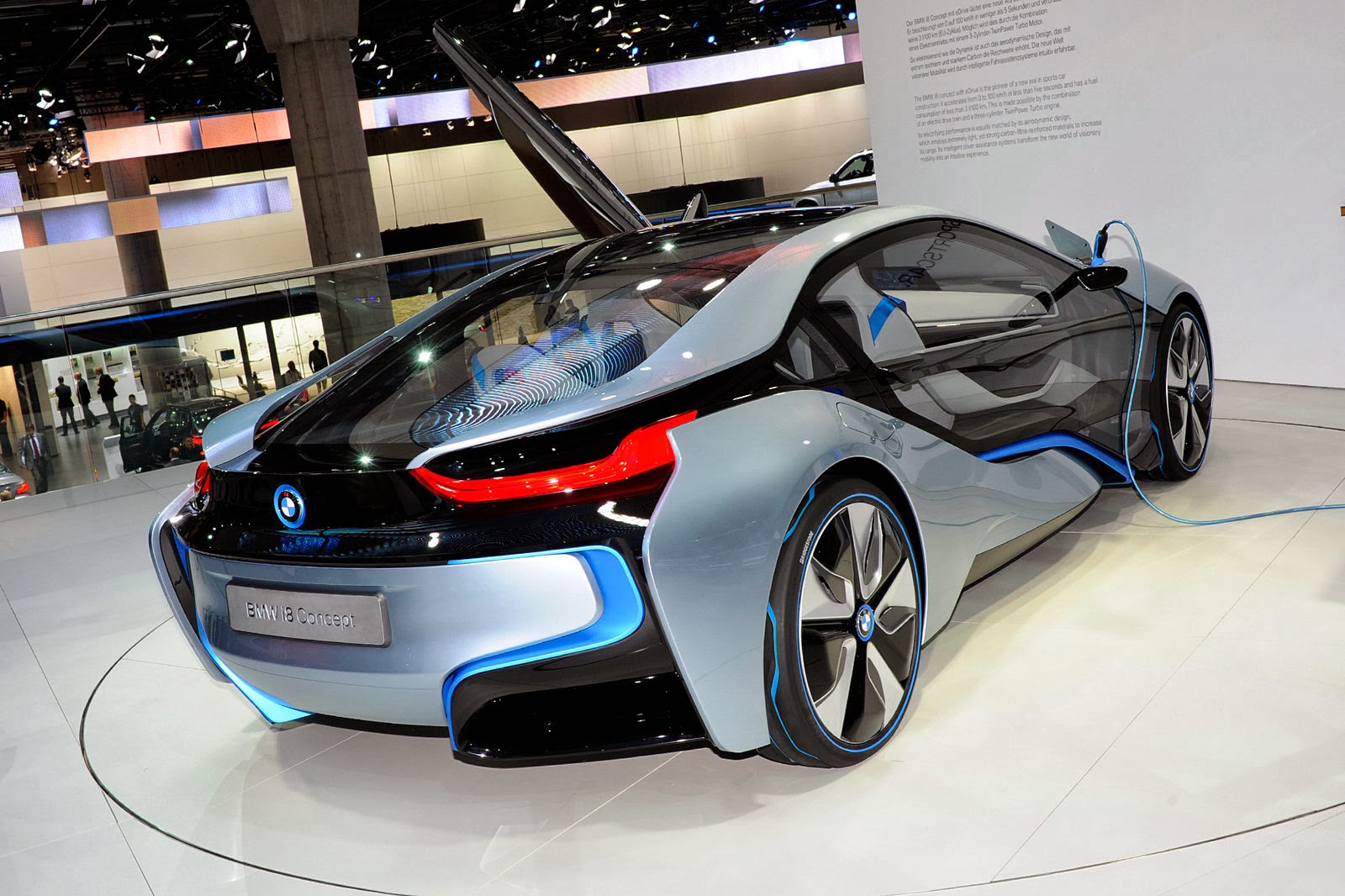 BMW гибрид i8
