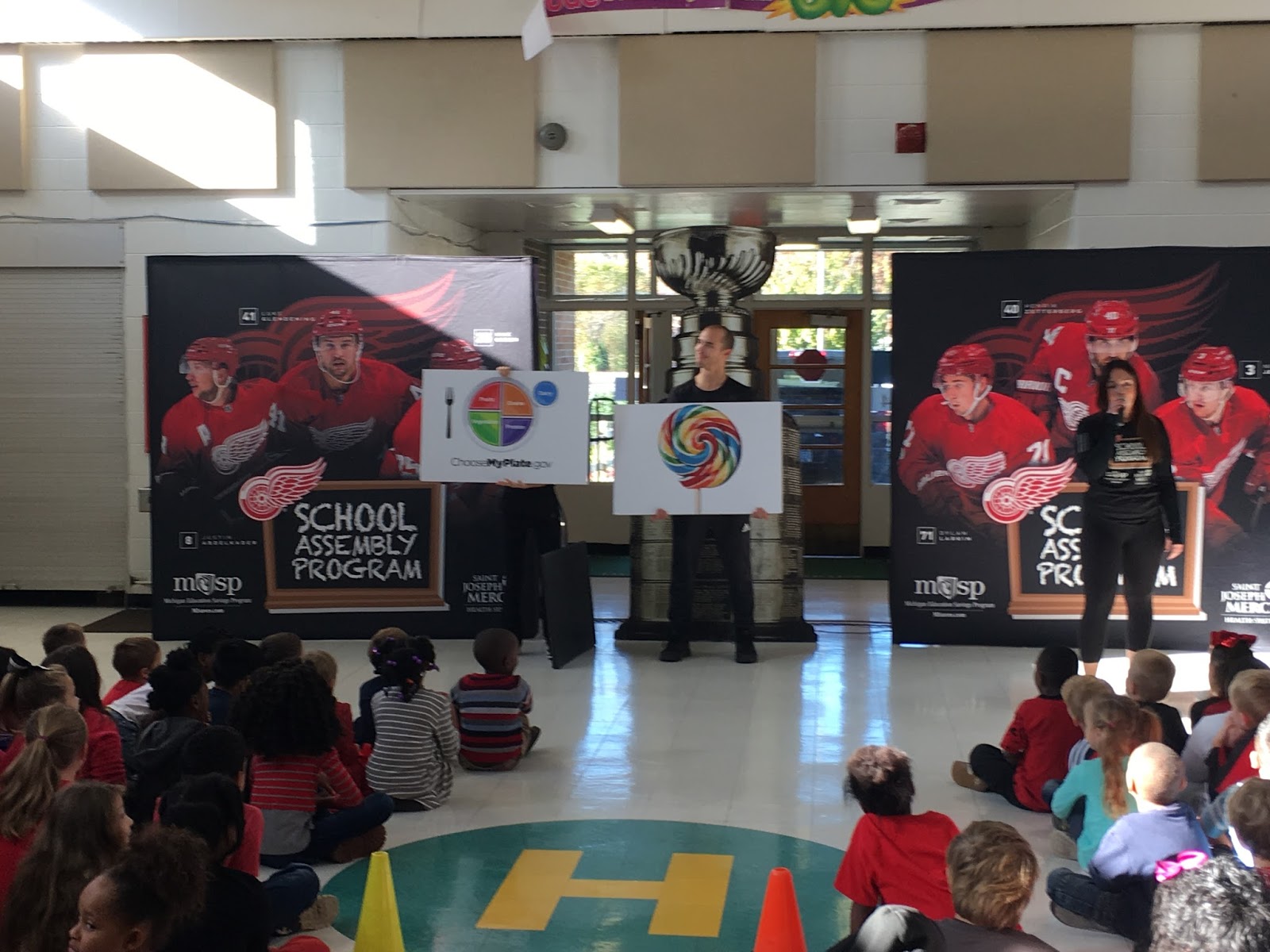 Talking Taylor Schools HOLLAND ELEMENTARY SCHOOL Red Wings