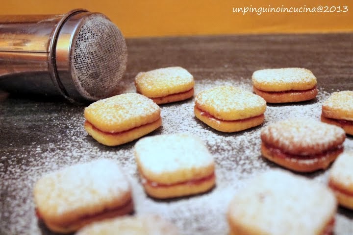 biscottini ai marron glacé con marmellata di arance