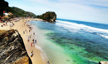  Pantai indrayanti yaitu salah satu pantai di jogja yang cukup menarik dan terkenal di ka 7 Spot Pantai Indrayanti Yang Menakjubkan di Jogja