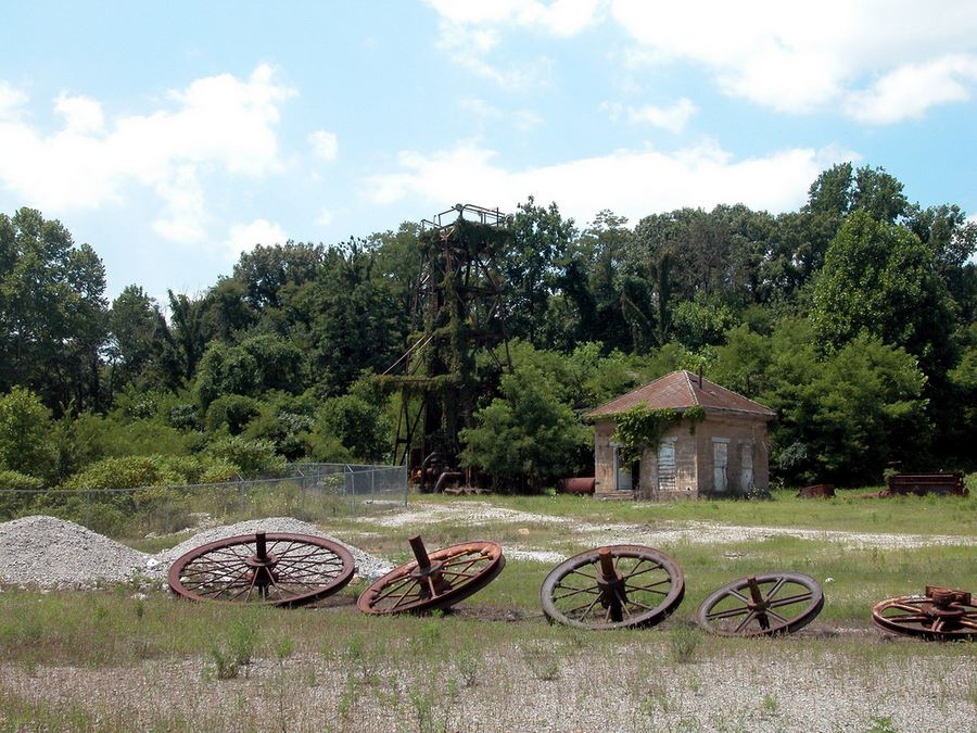 The Digital Research Library of Illinois History Journal™ The History