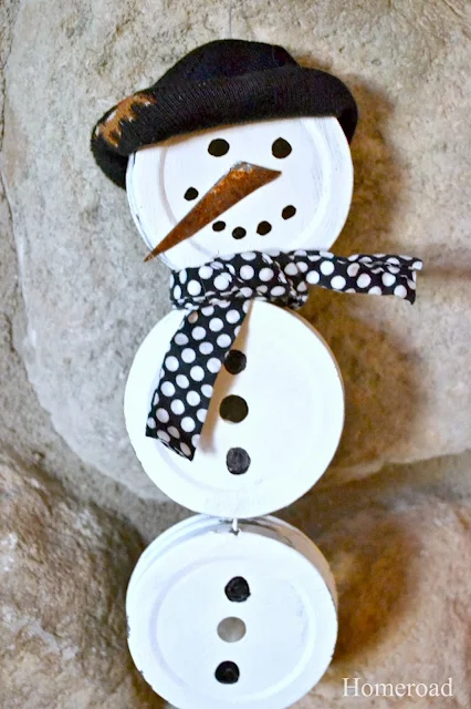 Mason jar lid snowman www.homeroad.net