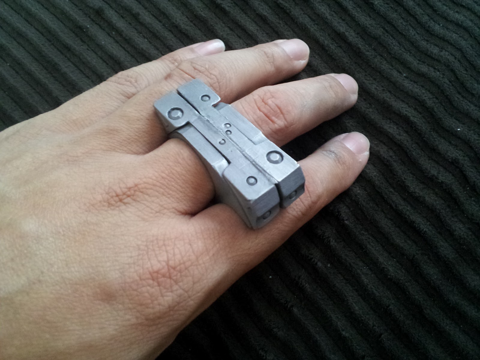 Kilroy's Attic Hinged upon the Hinges! Knuckle Duster Ring Update.